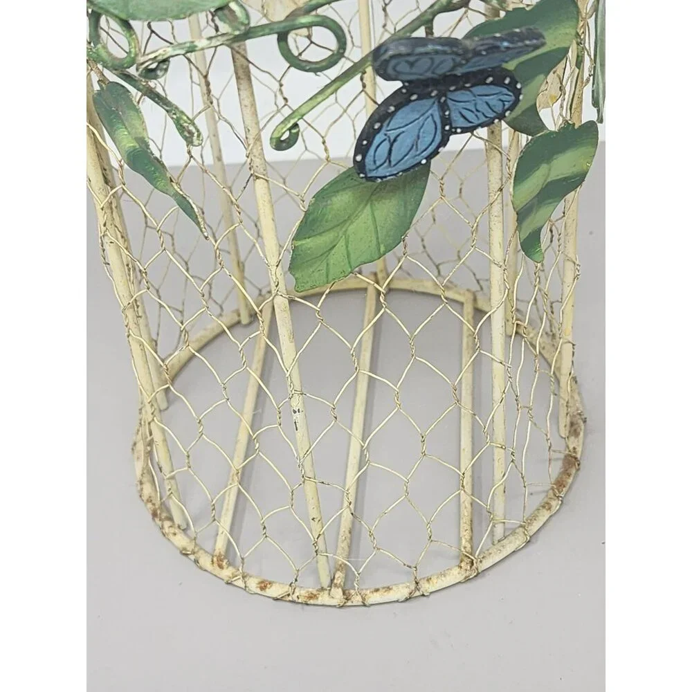 Vintage Lot Of 2 Chicken Wire Baskets Lady Bugs Butterfly Leaves‎